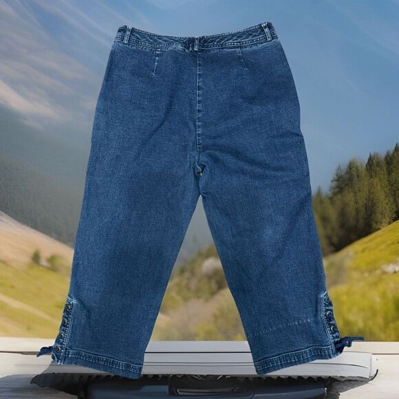 Y2K Style Westbound Sz 10 Stretch Capri Jeans Lace Up Hem Cropped Denim Pants - Picture 4 of 4